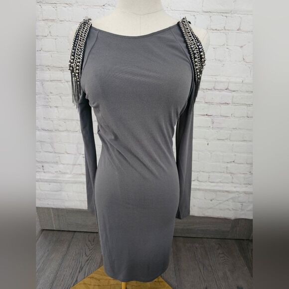 Alice + Olivia Dresses & Skirts - Alice+Olivia Embellished Cutout Shoulder Dress | Gray | Small | EUC